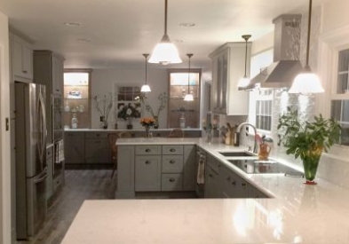 Shaker Cabinets in Modern Medium Gray