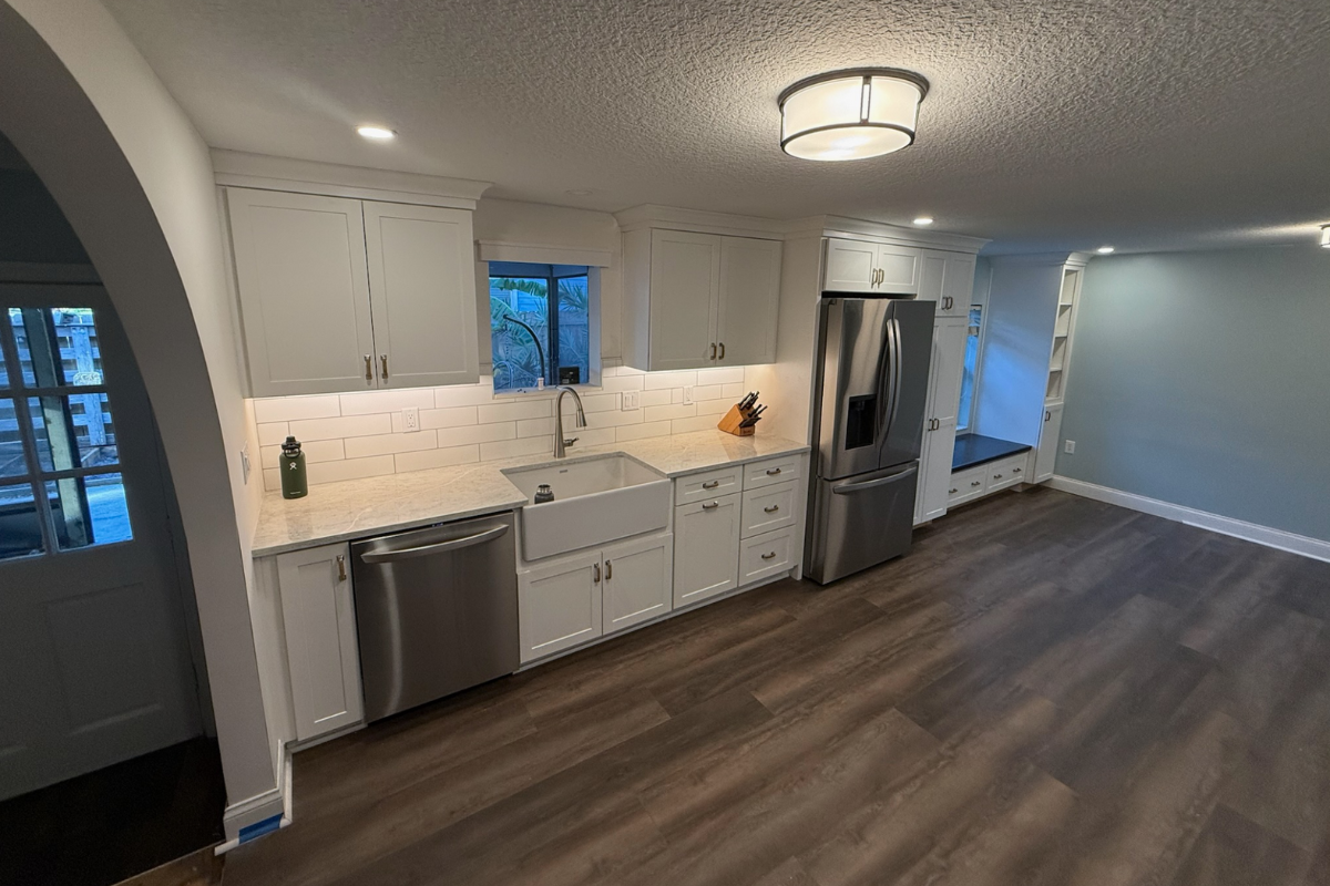 Transitional White Shaker Kitchen Renovation