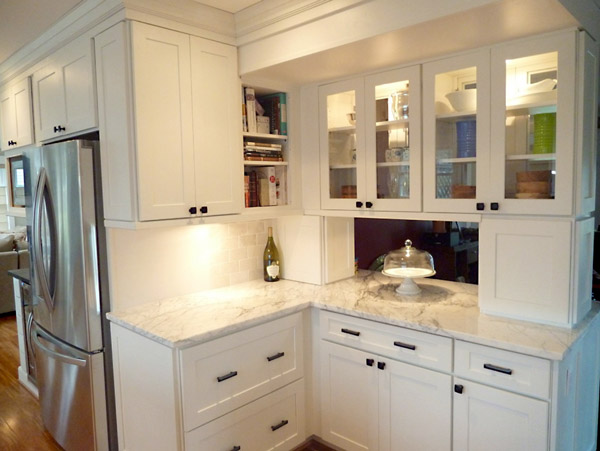 White Shaker Kitchen Hutch Area