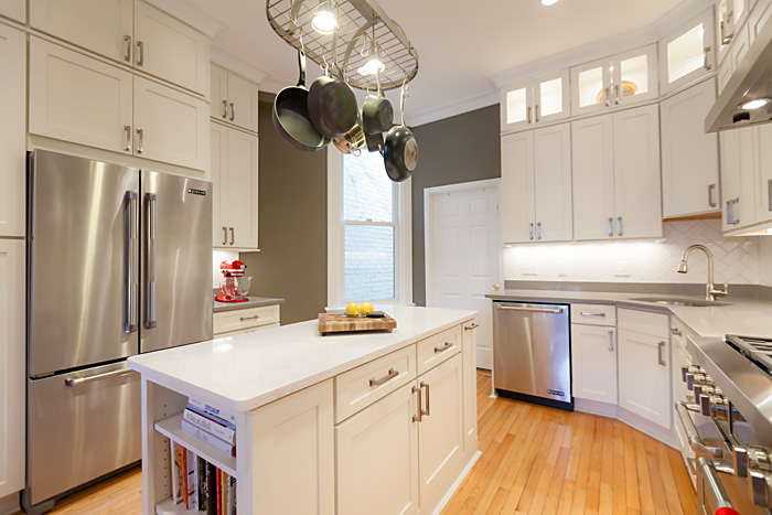 washington-dc-kitchen-remodeling-project-uses-cliqstudios-shaker-painted-white-cabinets