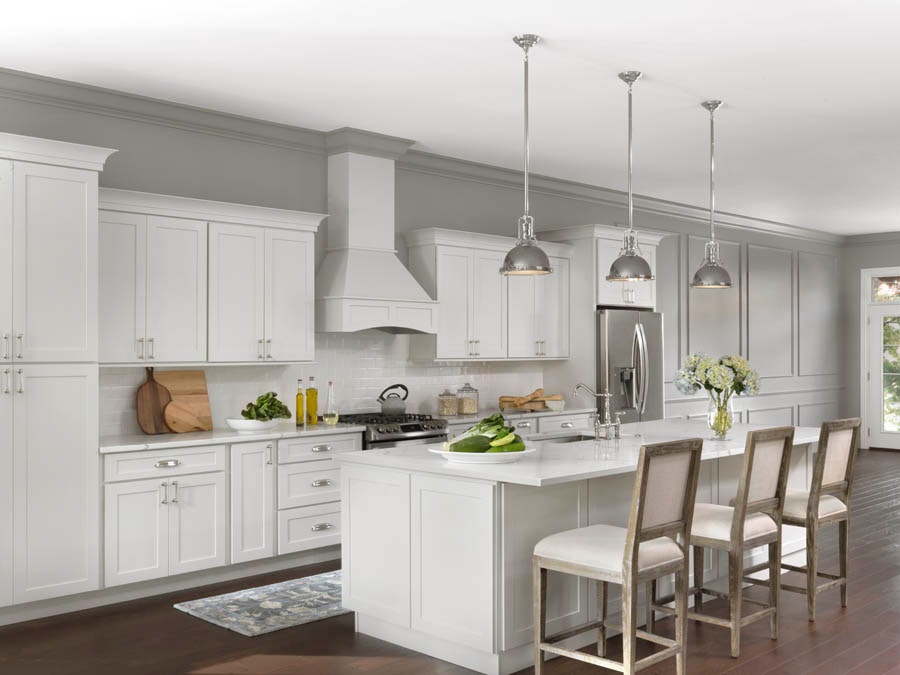 White shaker kitchen cabinets 