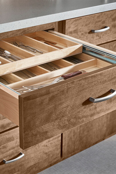 Maximize your space with cutlery and knife storage.