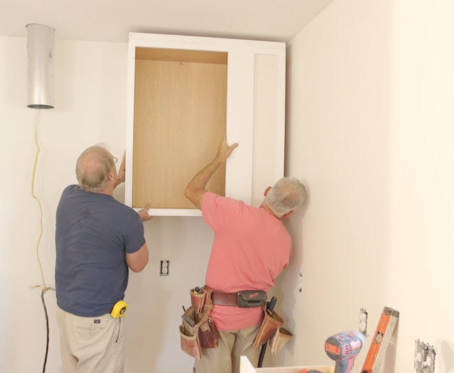 Hanging first wall cabinet for model remodel